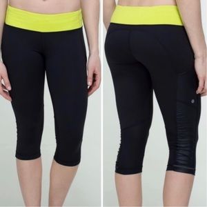 CLEARANCE! Lululemon Cut The Crop Black / Antidote Leggings Size: 4